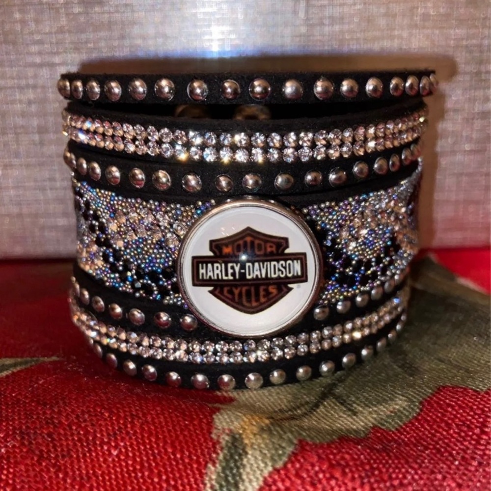 HD Snap Bling Bracelet - Picture 8 of 8
